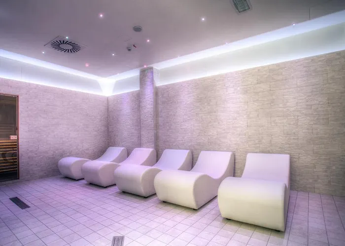 Otel Il Duca Del Montefeltro