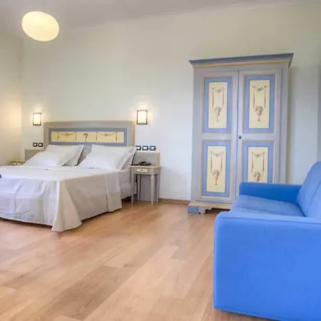 Il Duca Del Montefeltro Hotel 4*