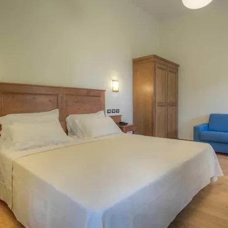 杜卡德尔蒙特费尔特罗酒店