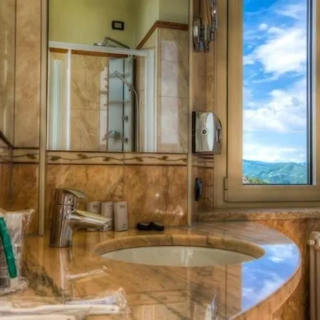 酒店 杜卡德尔蒙特费尔特罗酒店 4*