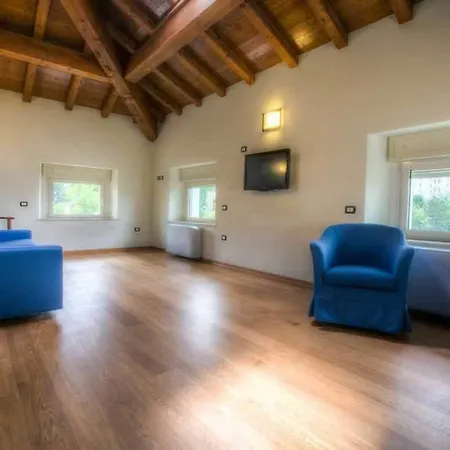 杜卡德尔蒙特费尔特罗酒店