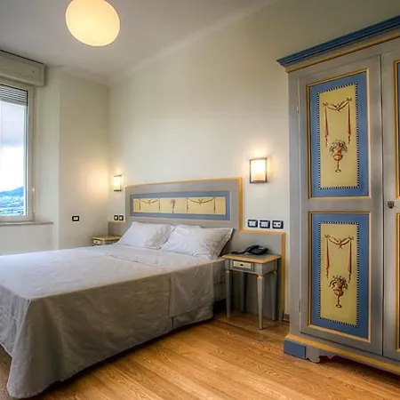 Il Duca Del Montefeltro Hotel 4*