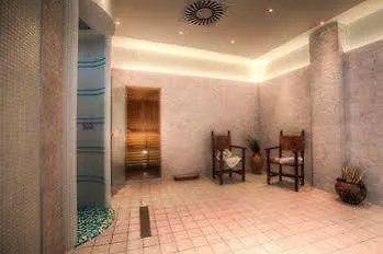 杜卡德尔蒙特费尔特罗酒店