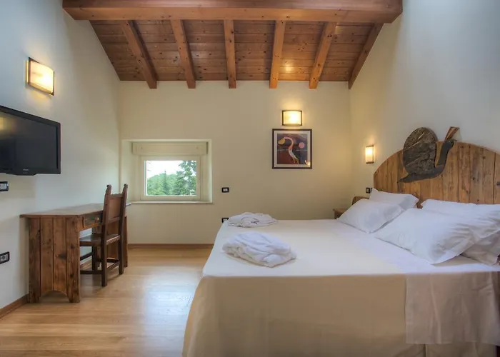 Il Duca Del Montefeltro 4* 페나빌리